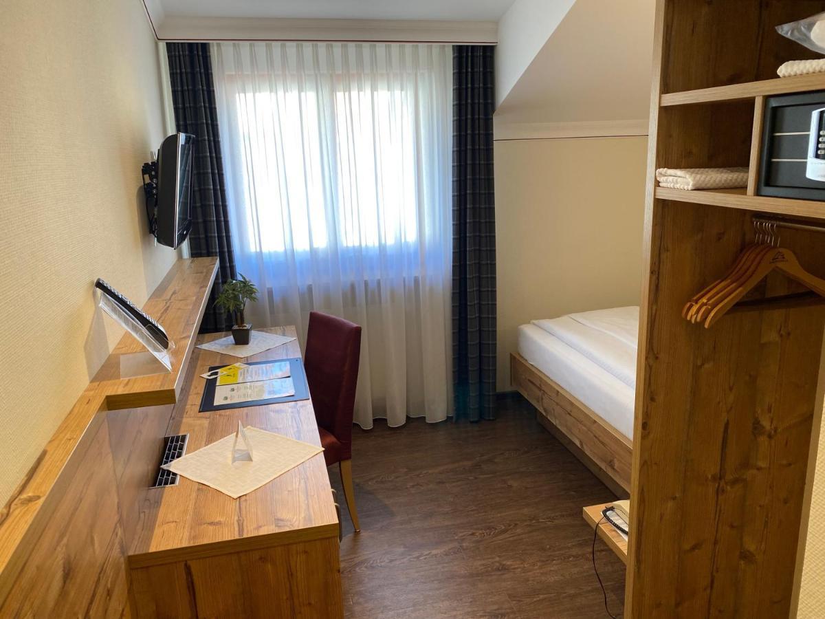 Ringhotel Winzerhof Rauenberg  Екстериор снимка