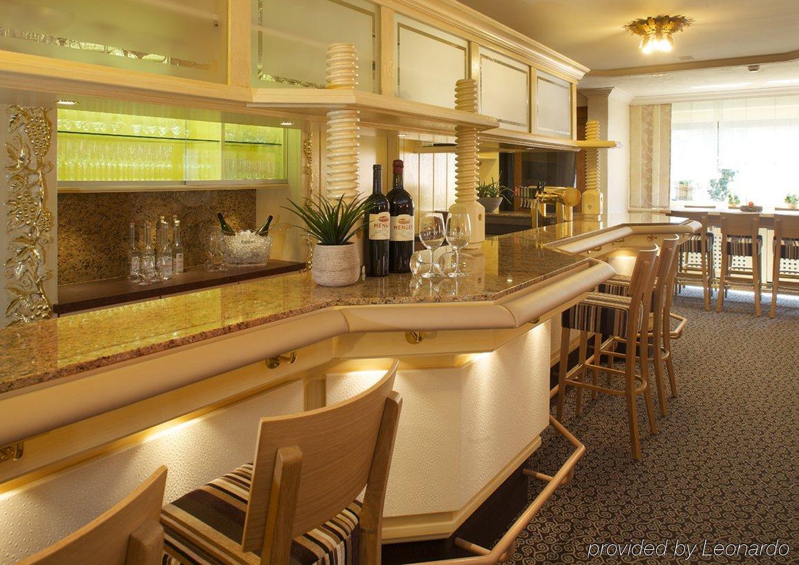 Ringhotel Winzerhof Rauenberg  Ресторант снимка